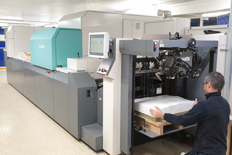 Gráficas Anduriña apuesta por la especialización y adquiere una prensa industrial digital inkjet FUJIFILM Jet Press 720S