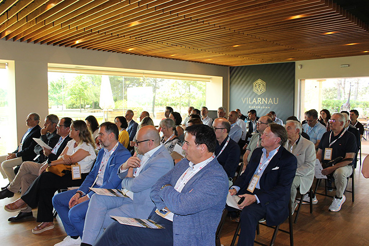 La Asociación Graphispack celebra su Asamblea General Ordinaria en las Cavas Vilarnau