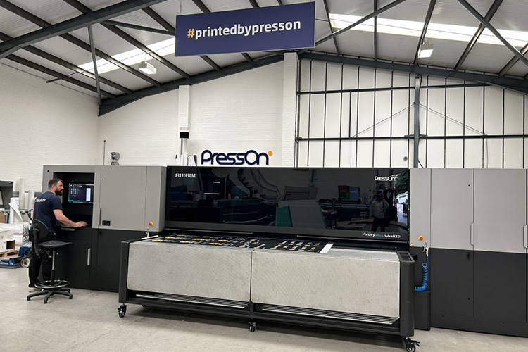 PressOn invierte en la Acuity Ultra Hybrid LED de Fujifilm para aumentar la velocidad, la fiabilidad y la versatilidad