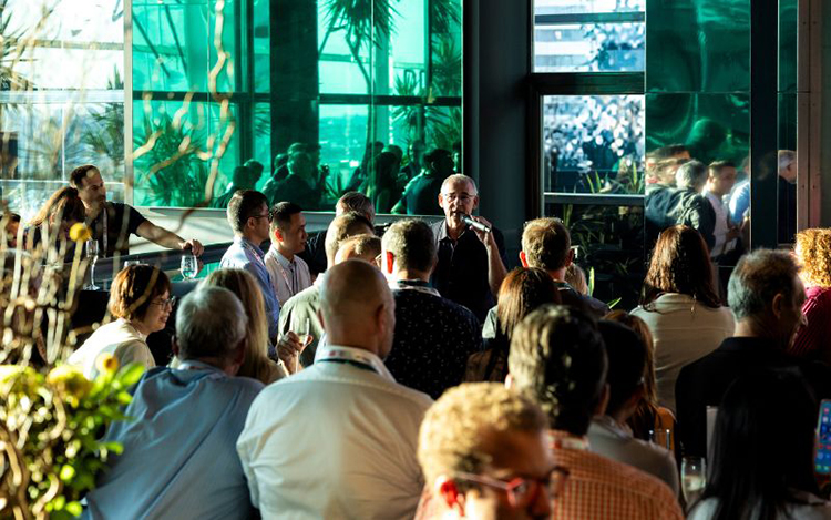 Label Up 2025: networking y celebración con Esagraf en Labelexpo