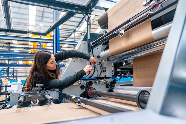 El coste invisible del mantenimiento reactivo en la industria del cartón