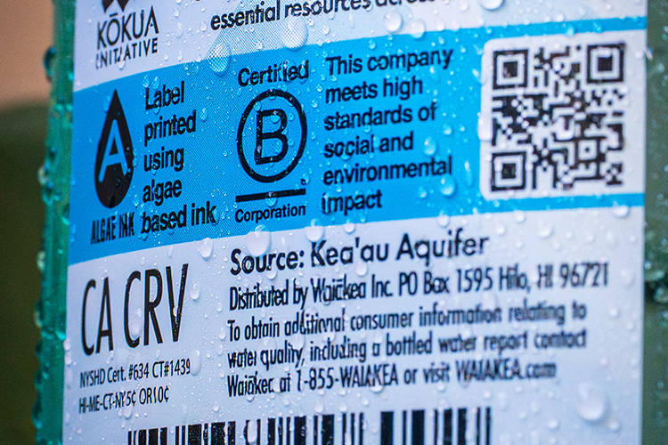 ACTEGA y Living Ink Technologies, en colaboración con Wai kea Hawaiian Volcanic Beverages, desarrollan la primera tinta flexográfica UV para etiquetas de productos de consumo envasados, elaborada con pigmentos a base de algas con huella de carbono negativ