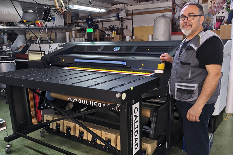 Publimar simplifica su proceso de producción y amplía su oferta de productos con la incorporación de una HP Latex R530